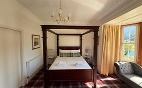 Loch Leven Hotel&Distillery